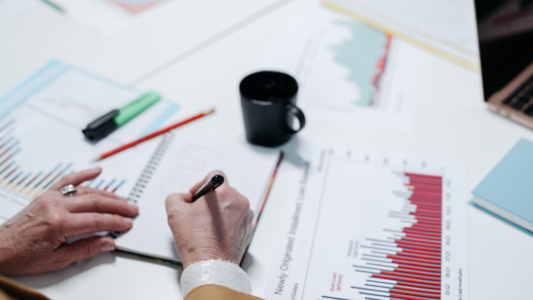 How to Start a Blog and Make Money in 2026 — Your Complete 6-Month Roadmap